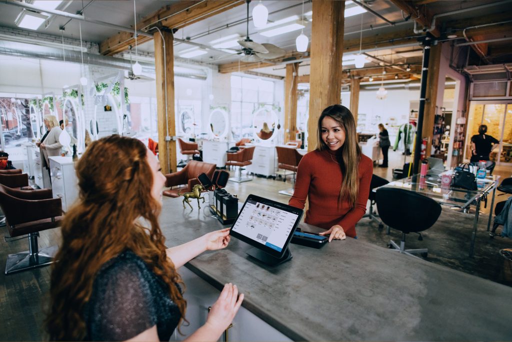 5 razones por las que tu tienda necesita un espejo de seguridad interior